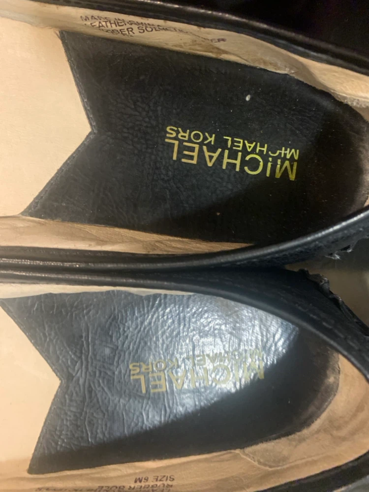 Michael Kors Black Flats - photo 2