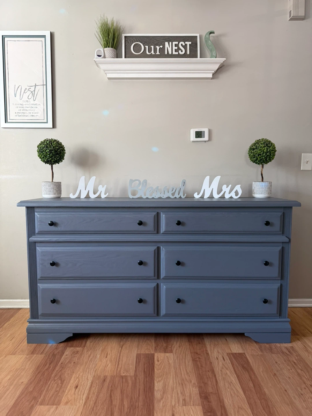 ✨🩶Beautiful solid wood dresser🩶✨