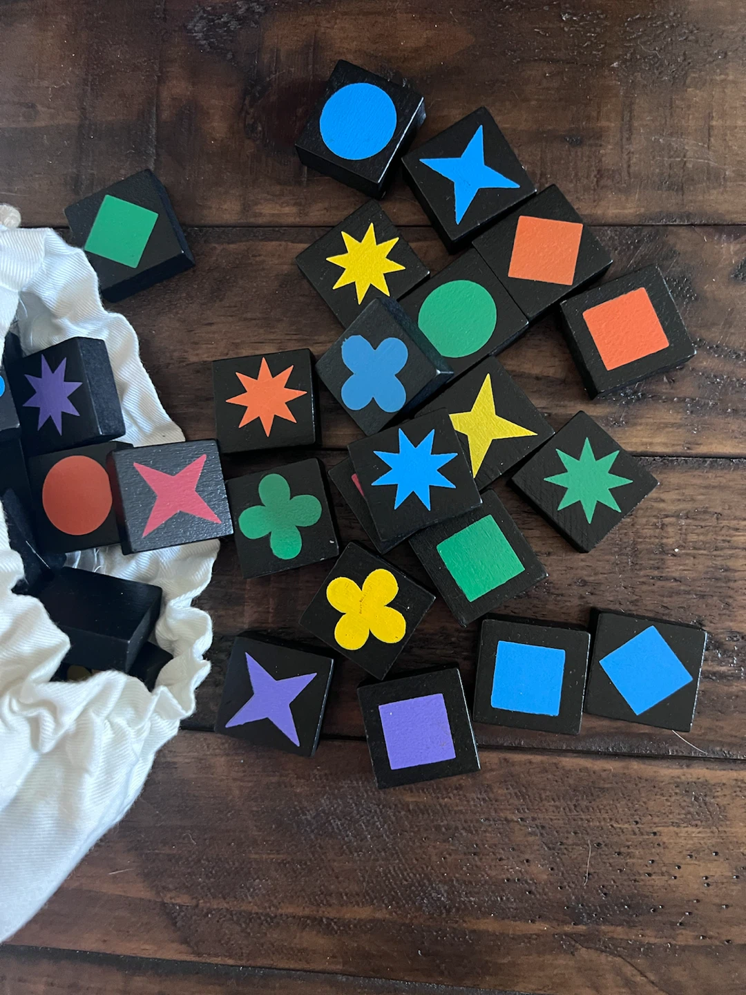 Qwirkle - wooden tiles - photo 3