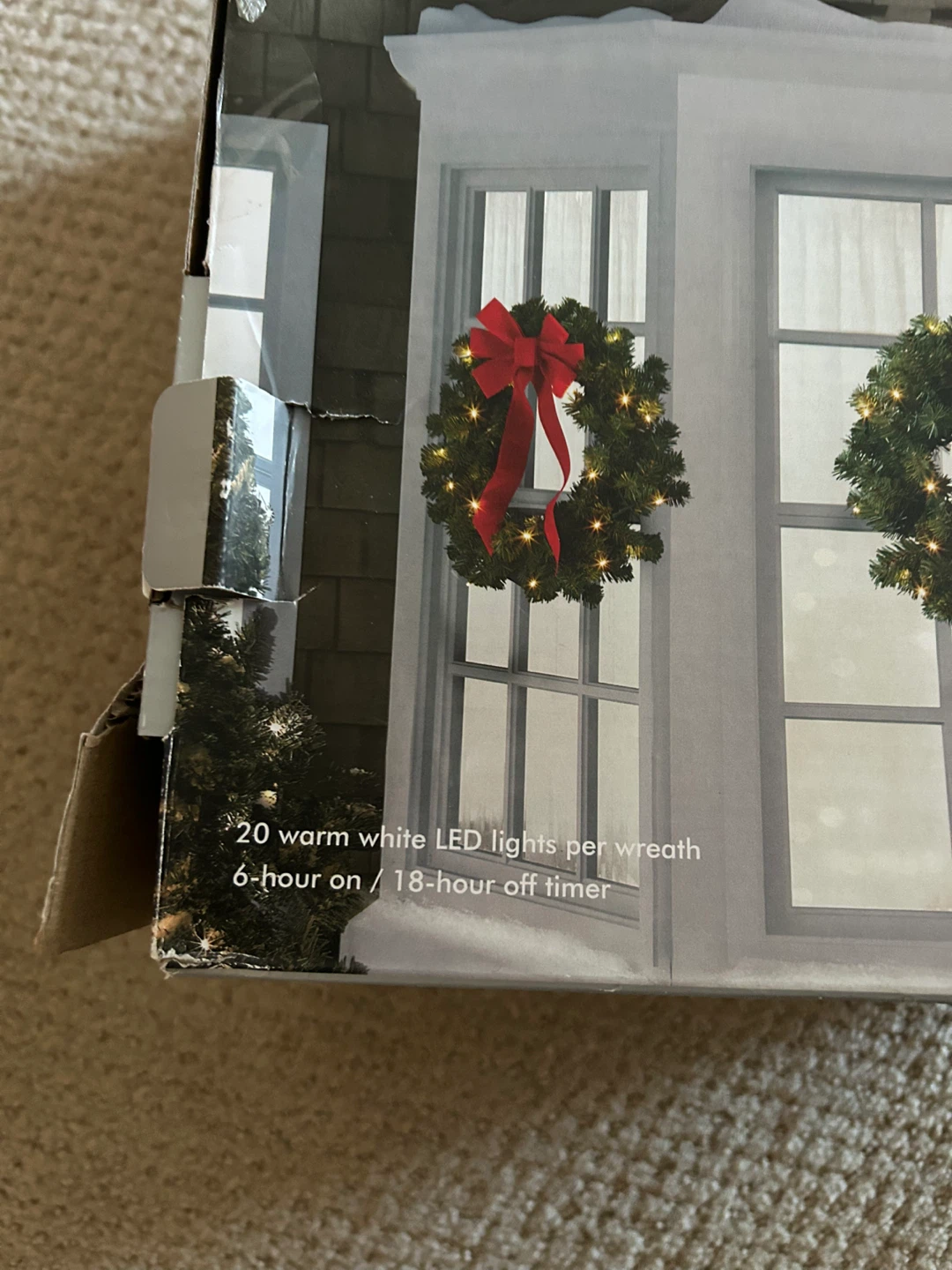3 LIGHTED CHRISTMAS WREATHS (READ LISTING) - photo 2
