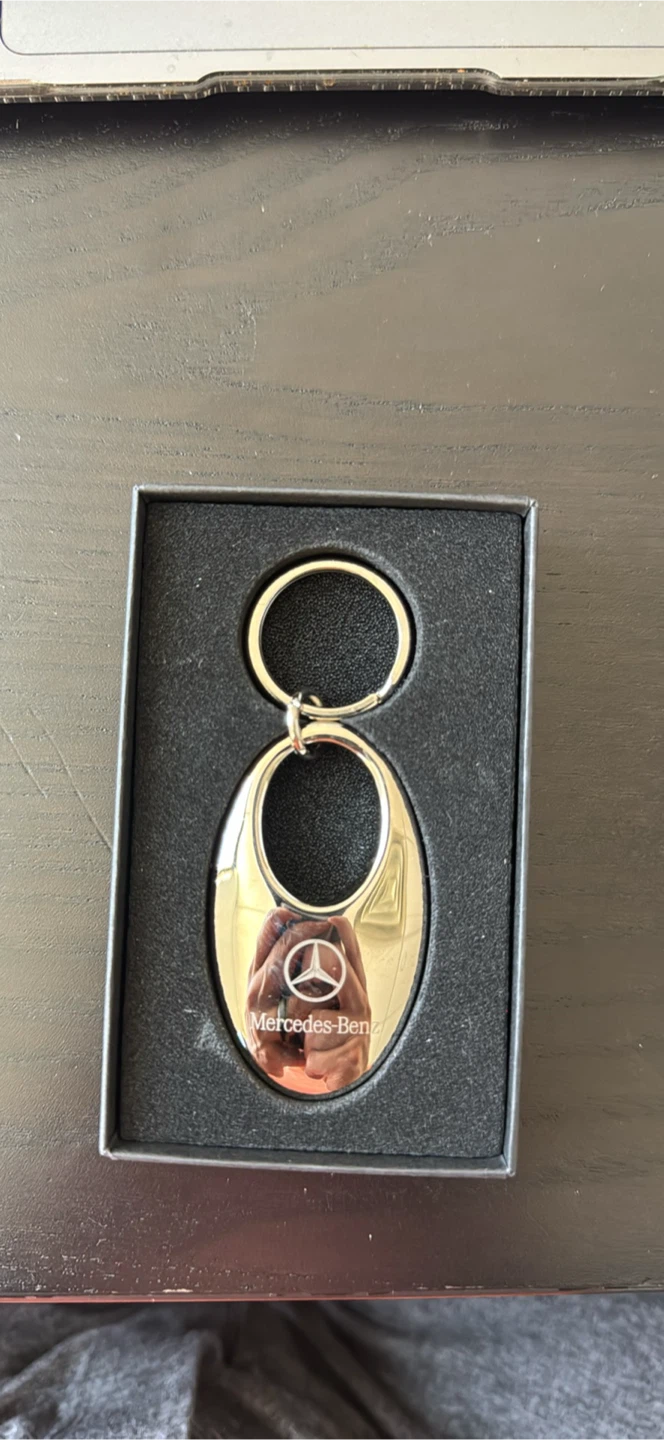 Mercedes-Benz Silver Oval Keychain