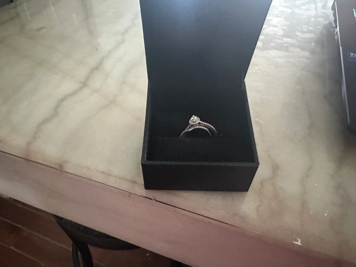 Two-piece pear-shaped ring set - photo 2