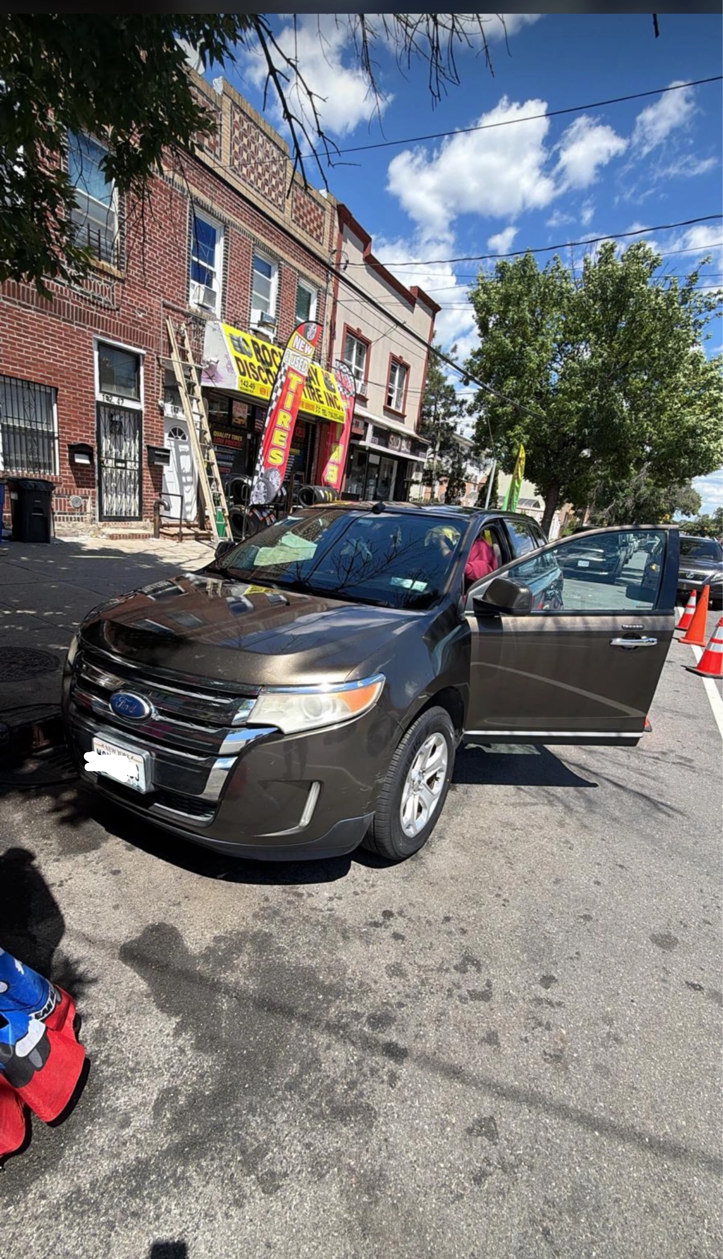 Ford Edge SUV - photo 3