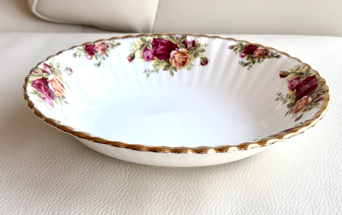 Royal Albert Old Country Roses Oval Vegetable Serving Bowl - photo 3