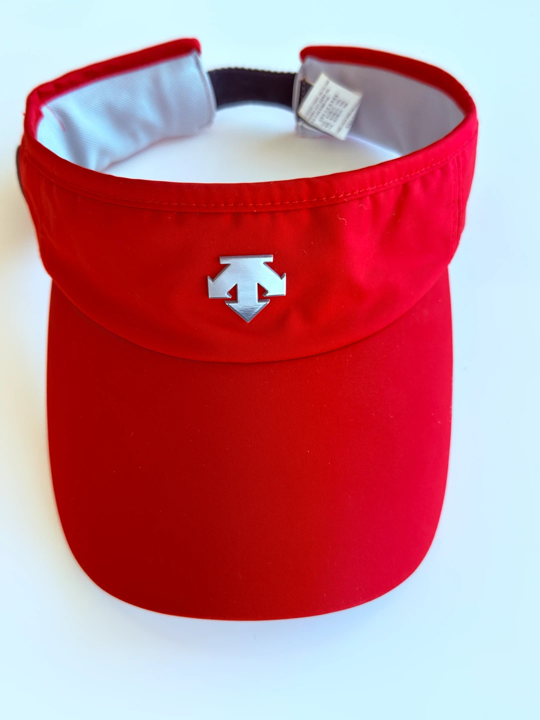 Descente Red Sports Visor with BOA Dial
