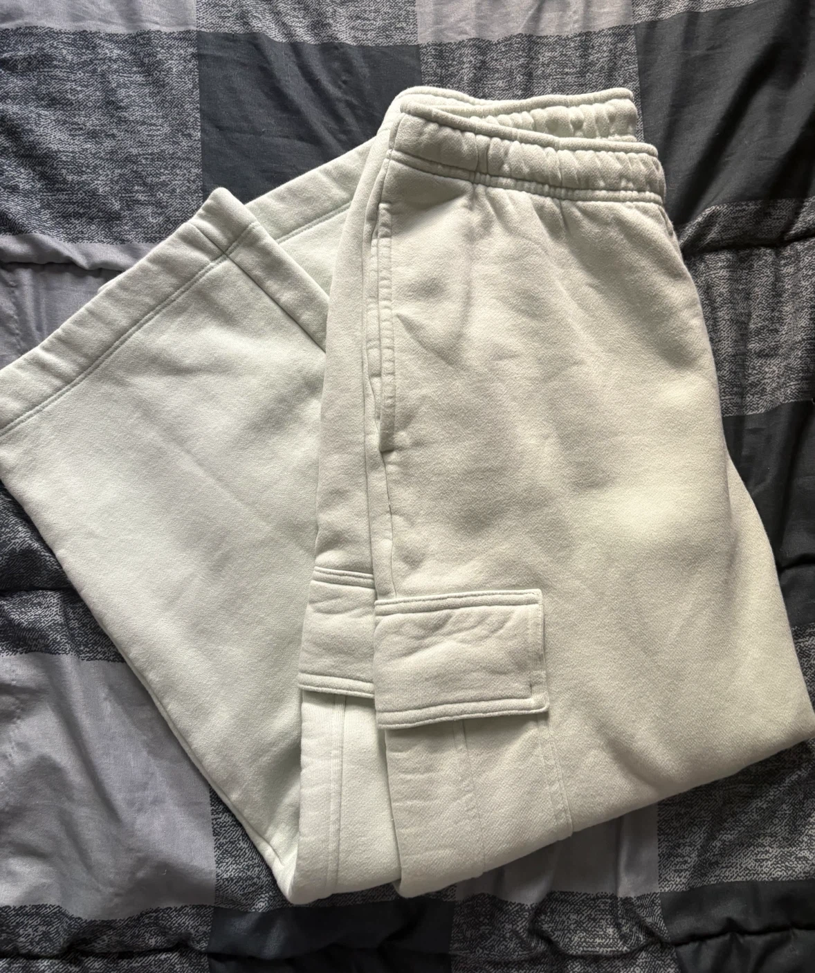 Aritzia Sweatfleece Mega Cargo Sweatpants - photo 4