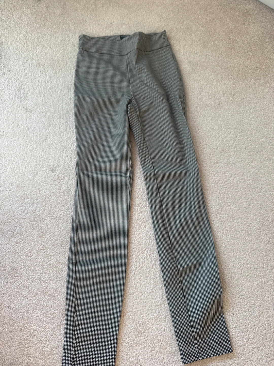 RW&CO. Houndstooth Ankle Leggings XS