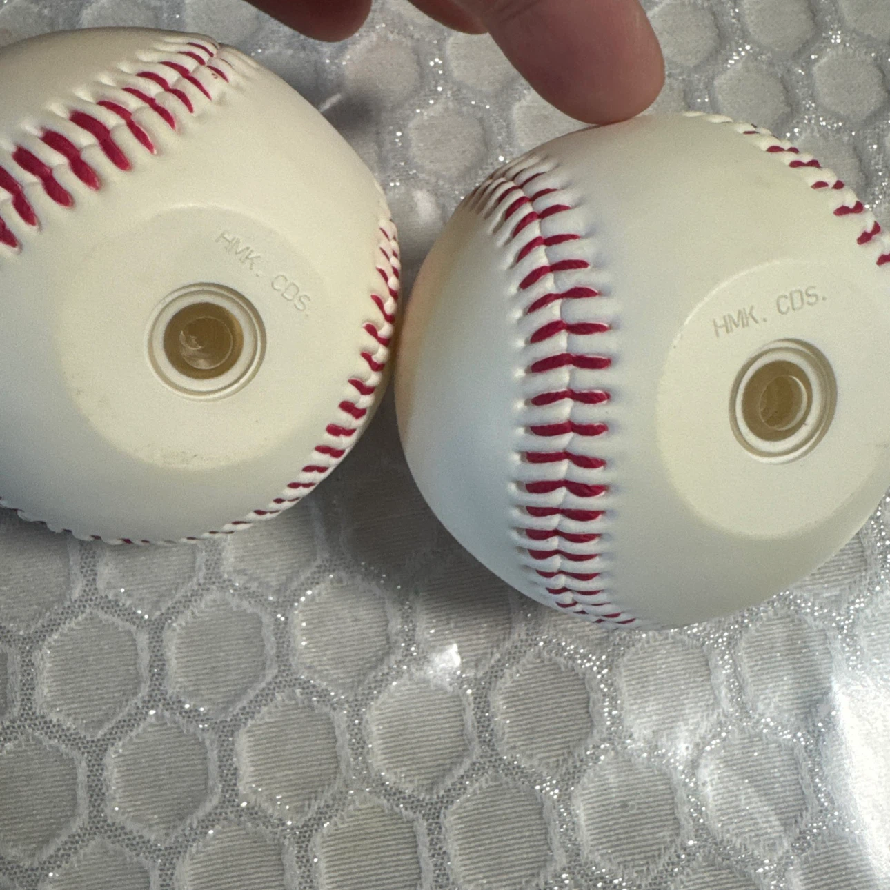 VTG BASEBALL Salt & Pepper Shakers Set S & P Hallmark HMK. CDS. - photo 3