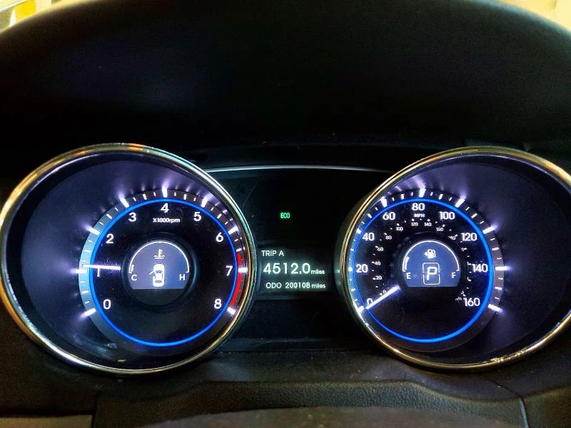 Gray Hyundai Sonata - photo 2