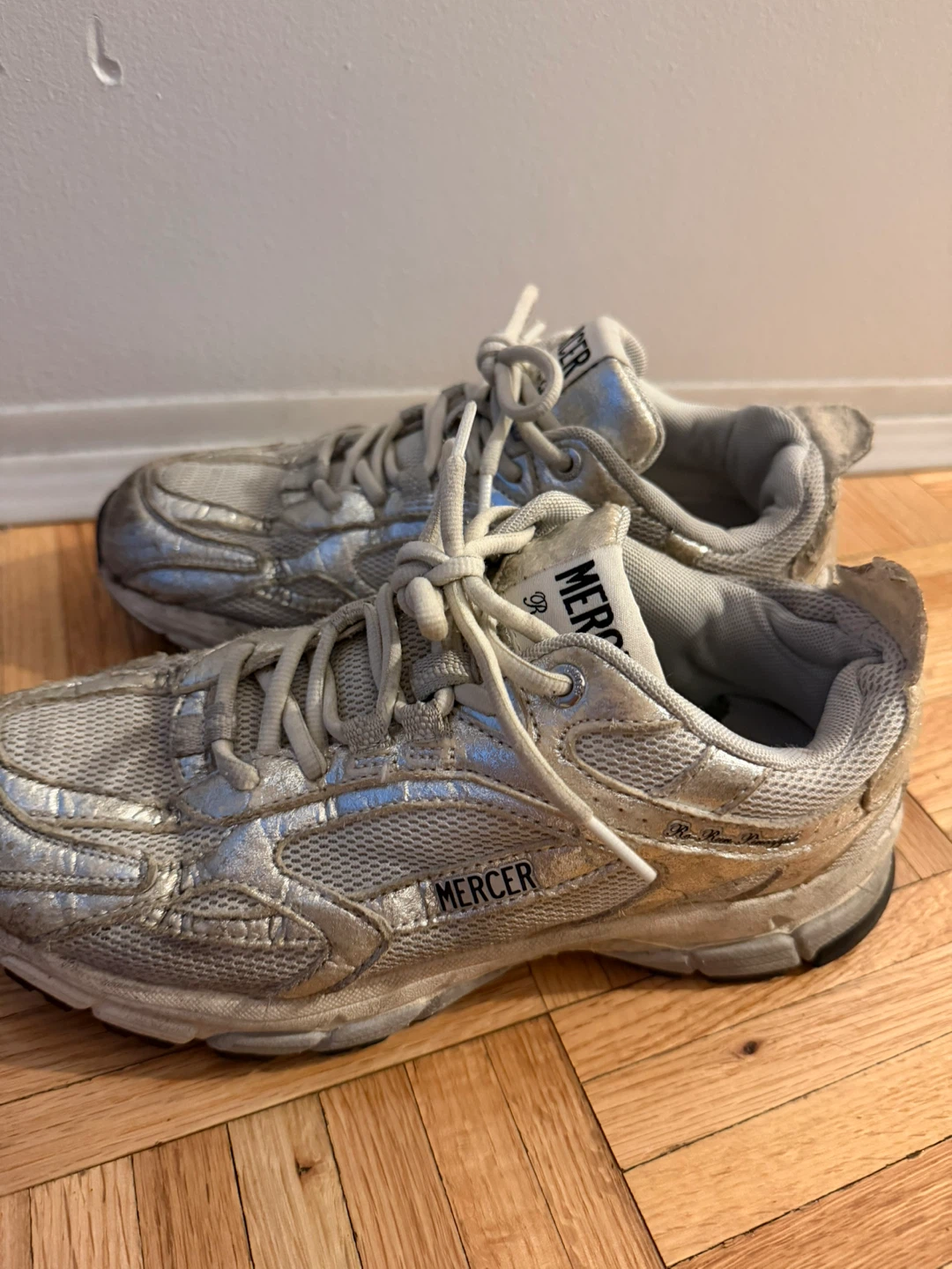 Mercer Re-Run Pineapple Sneakers Silver - photo 2