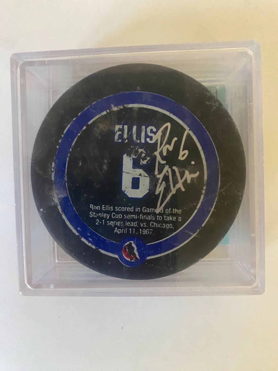 Autographed Ron Ellis Toronto Maple Leafs Hockey Puck