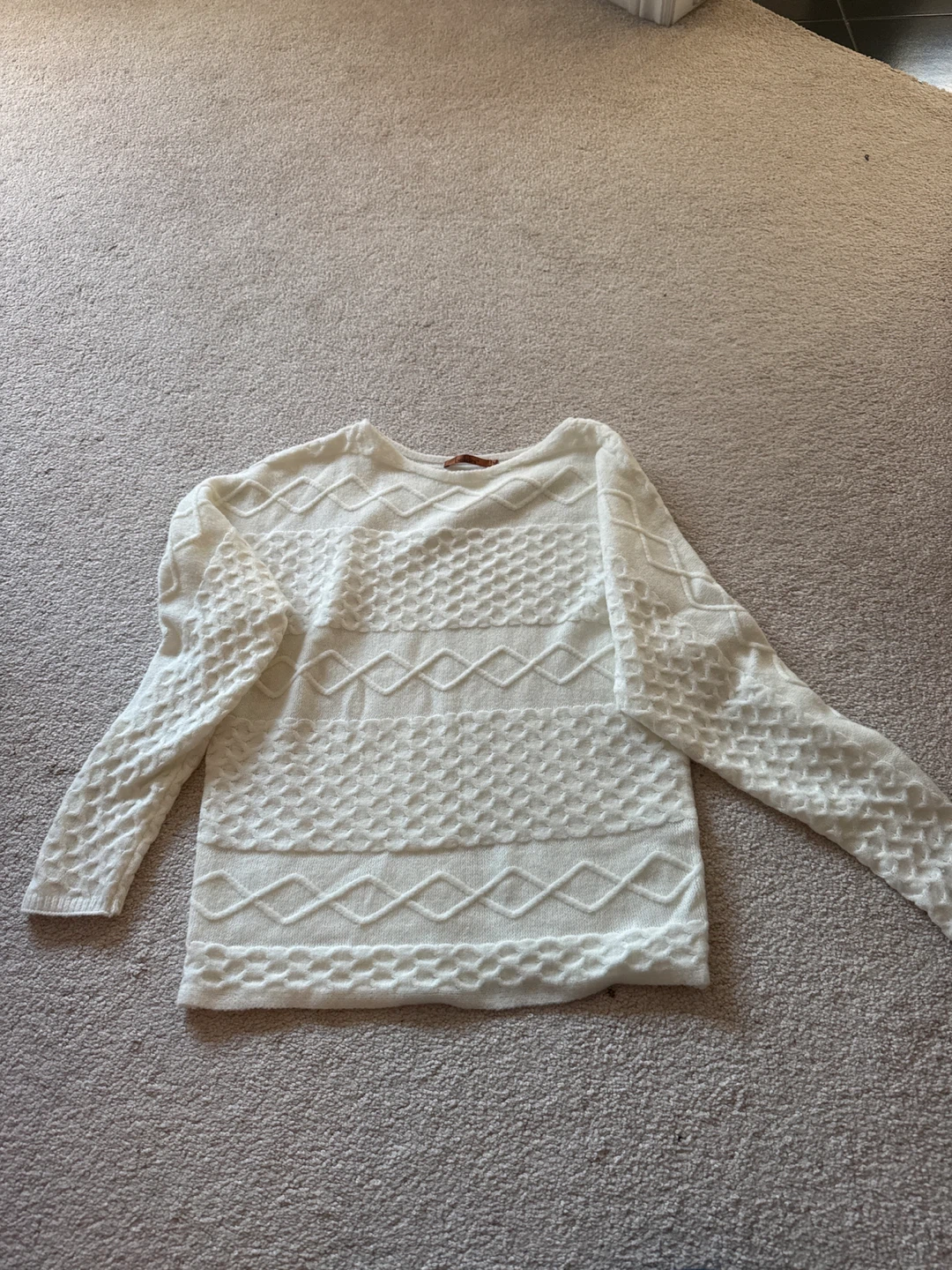 Bellini White Patterned Sweater