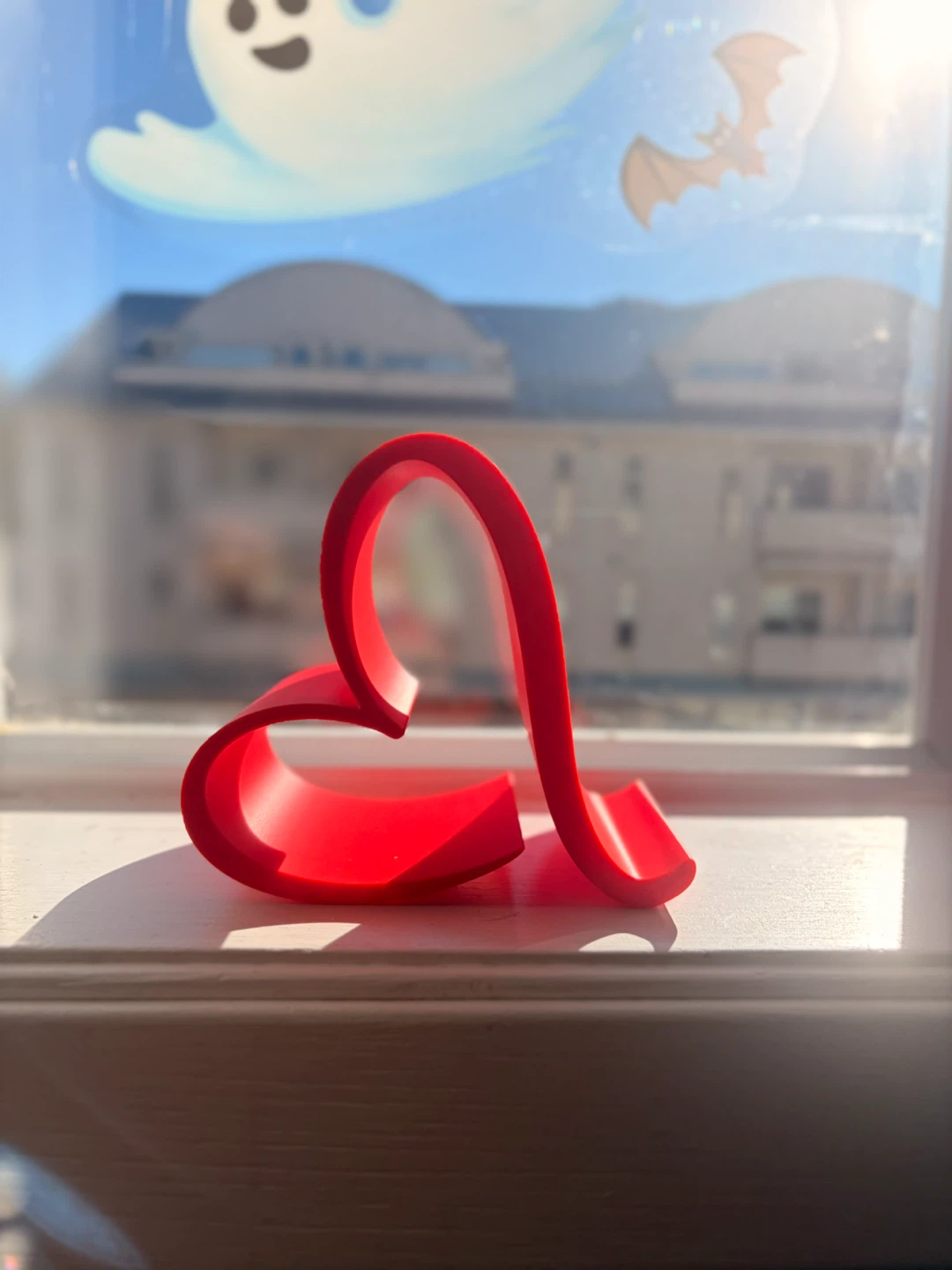 Red Heart-Shaped Phone Stand - photo 2