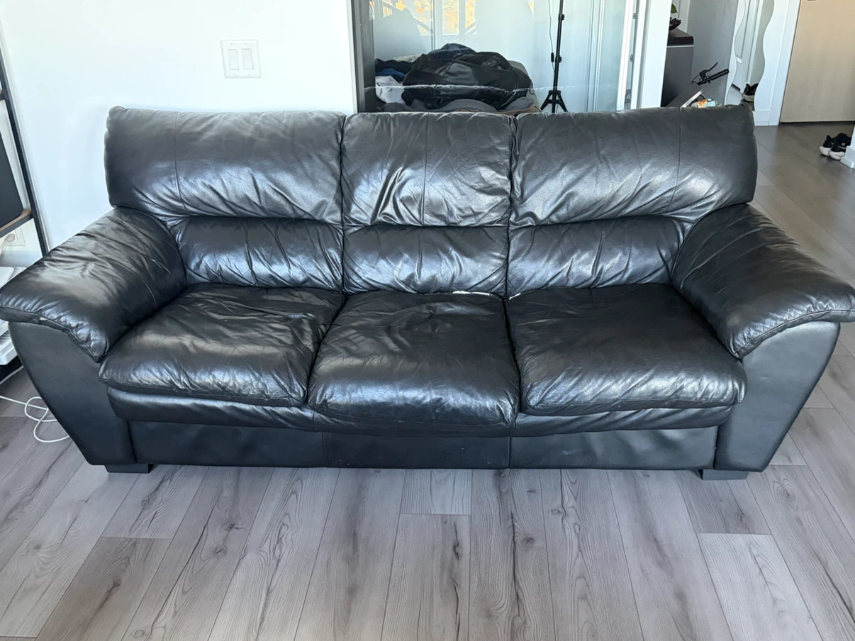 Black Leather Three-Seater Sofa - photo 3