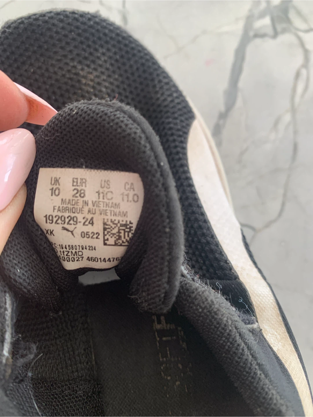 Kids puma runners sneakers size 11 - photo 3