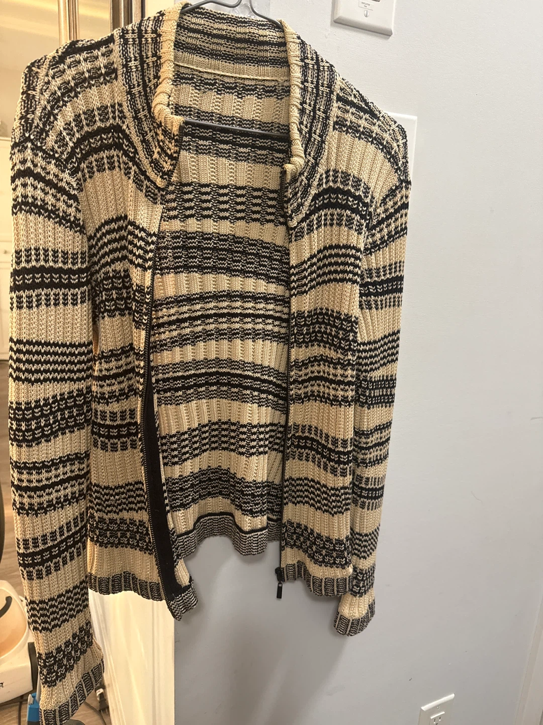 Striped zip-up knit cardigan - photo 2