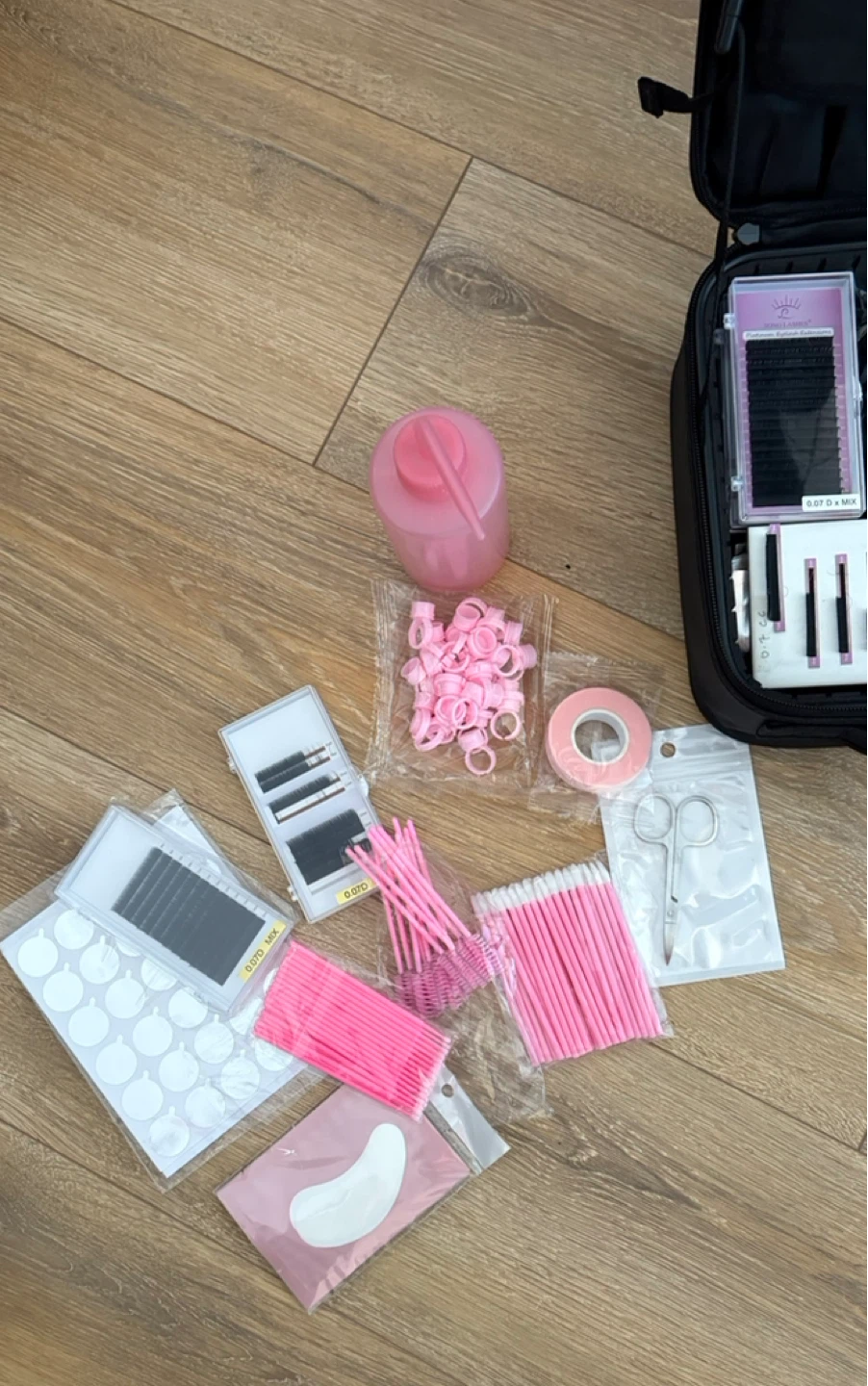 Lash tech kit - photo 4