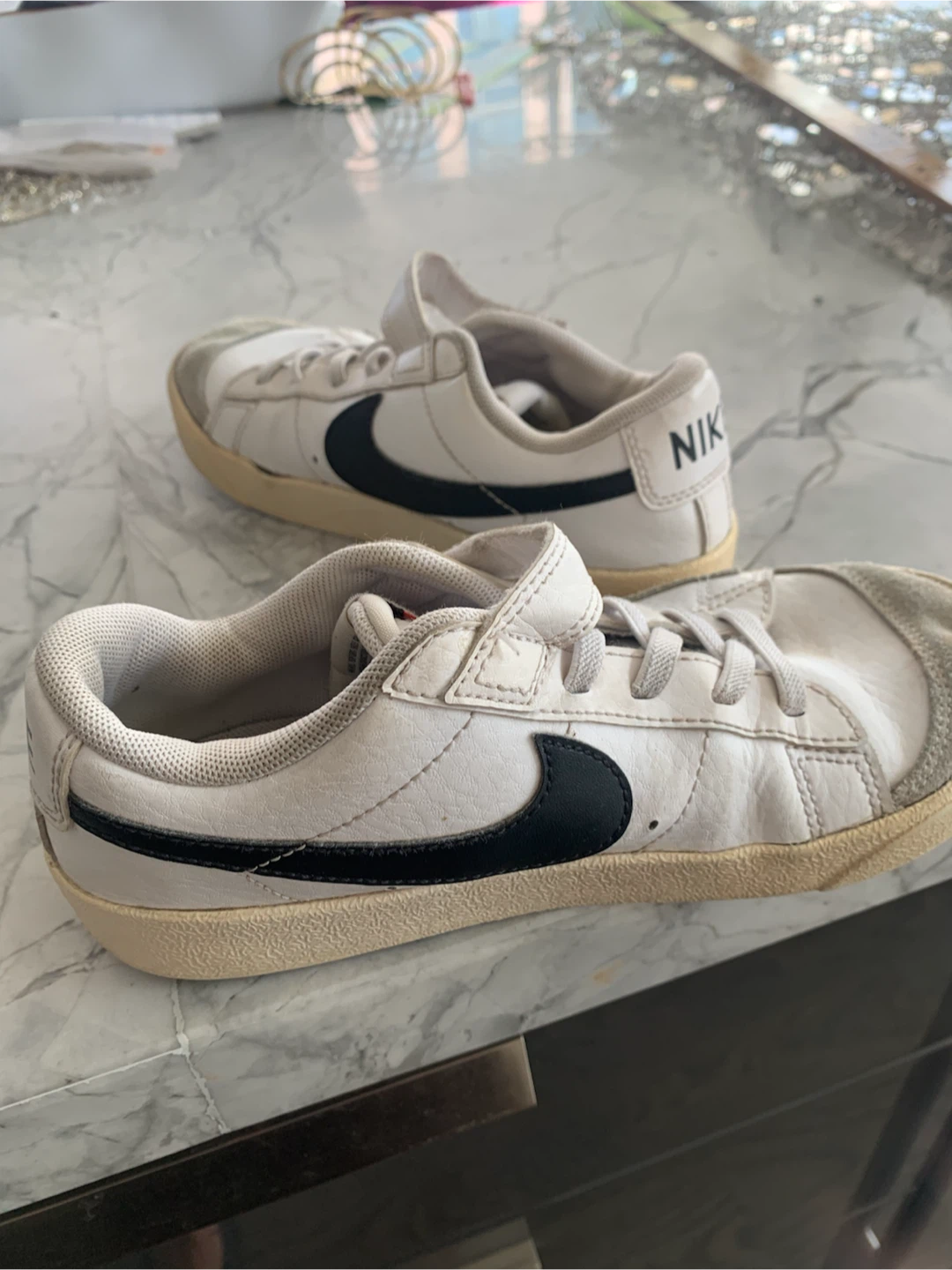Kids, Nike runners, leather size 2 1/2