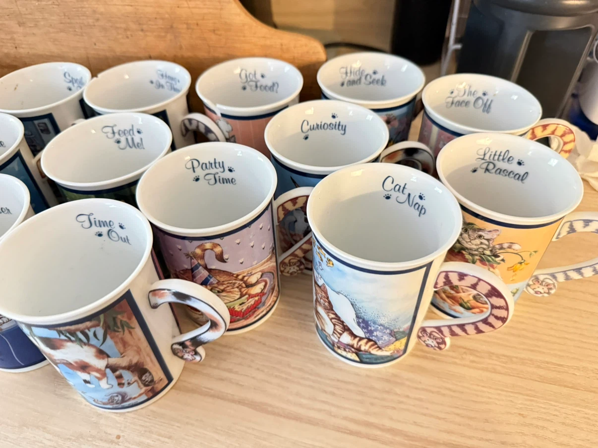 Danbury Mint Comical Cats Collector Mugs - photo 2