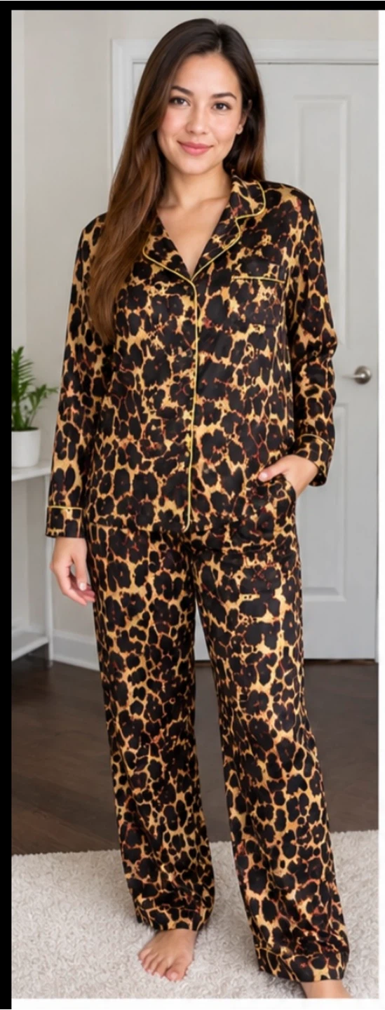 2-Piece Leopard Print Pajama Set M
