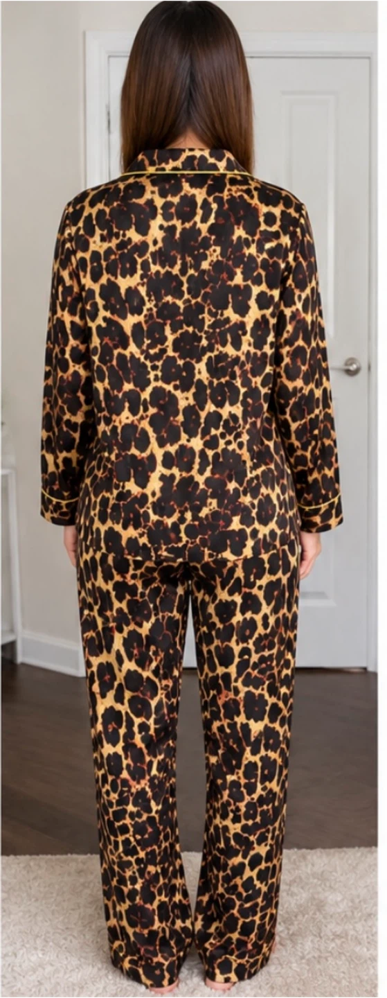 2-Piece Leopard Print Pajama Set M - photo 2