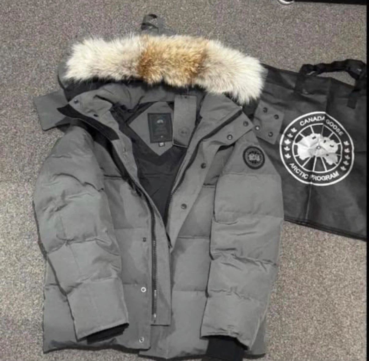 Canada Goose Wyndham parka