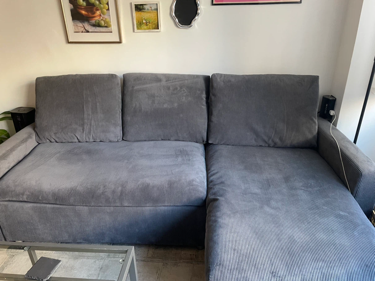 Sectional Sofa w/ storage and able to become bed