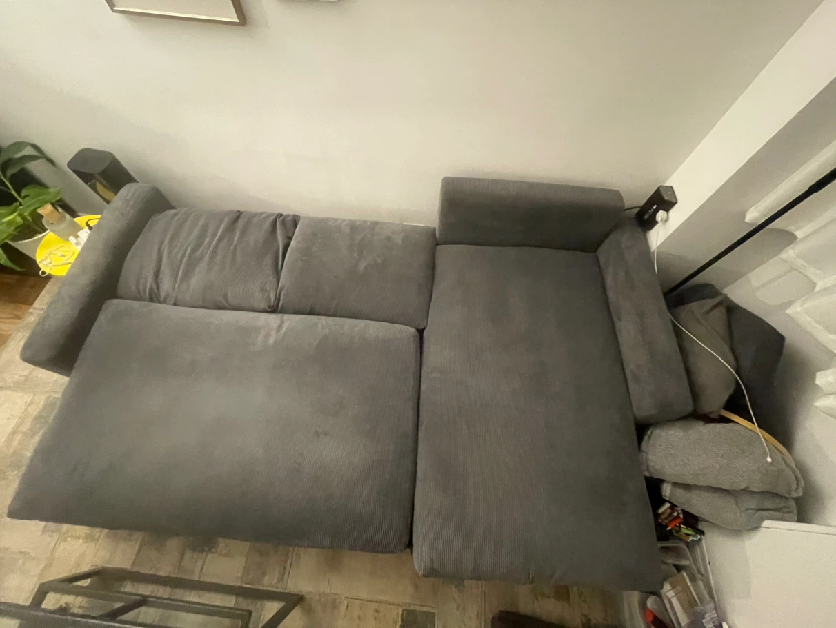 Sectional Sofa w/ storage and able to become bed - photo 5