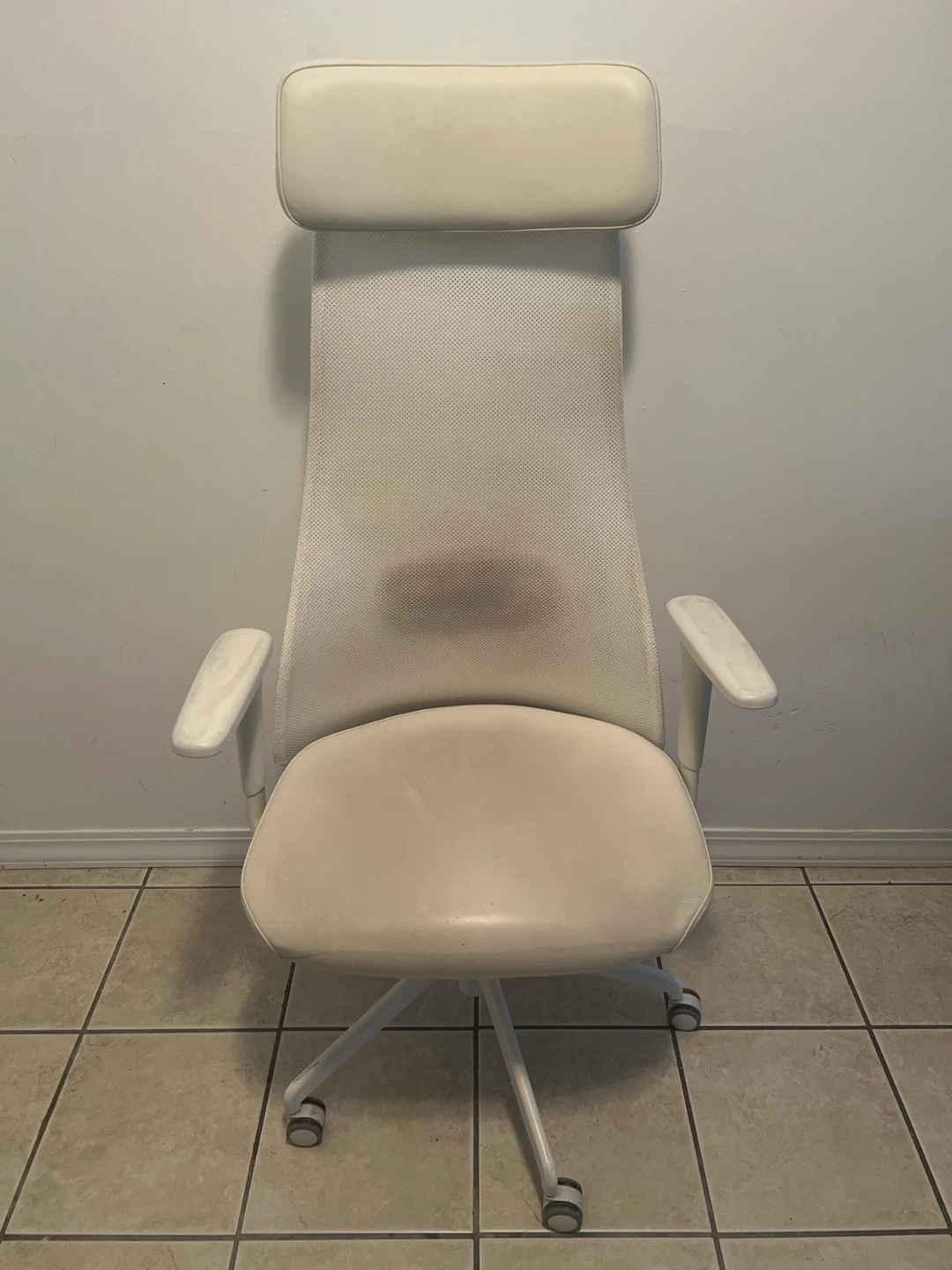 IKEA Jarvfjallet office chair and desk