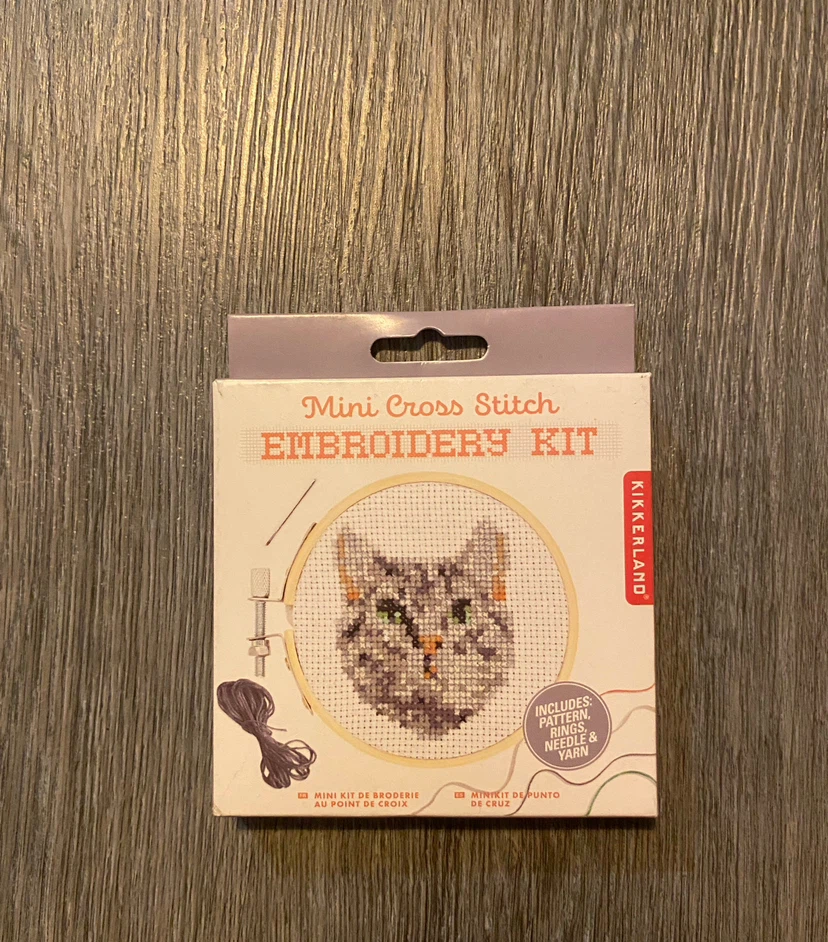 Embroidery Kit 🐱