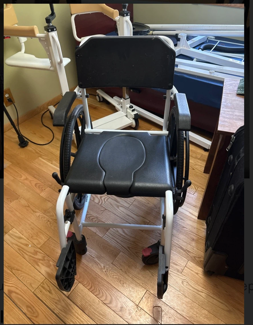 KMINA PRO Shower Commode Wheelchair - photo 3