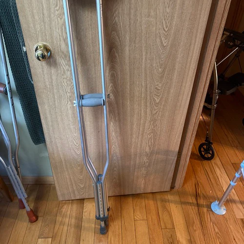 Pair of Adjustable Aluminum Underarm Crutches