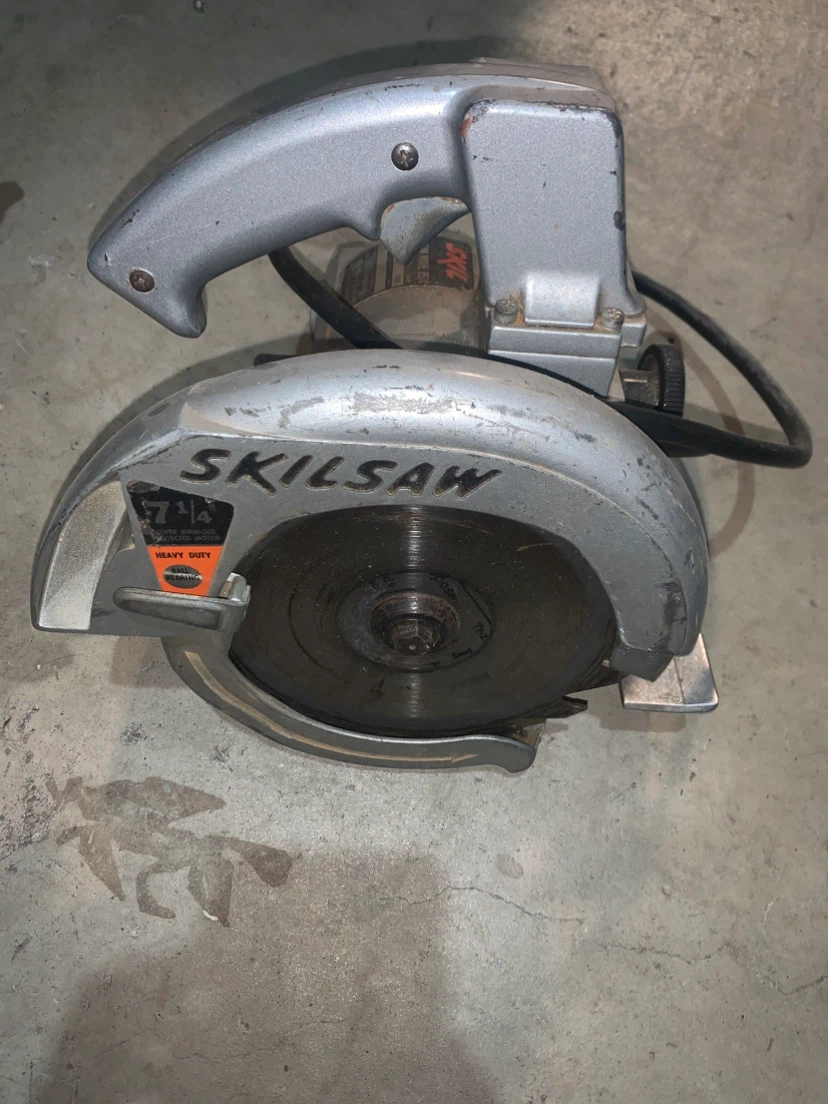 SKILSAW Model 857C 7 1/4 inch Circular Saw