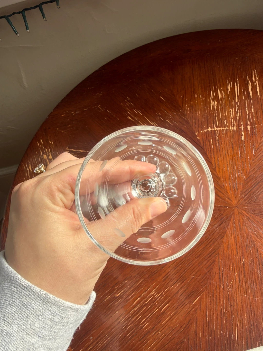 Bubble-footed vintage cocktail glass - photo 3