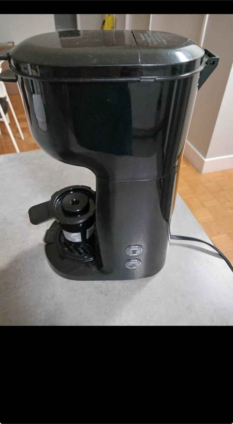 Black single serve coffee maker - photo 2