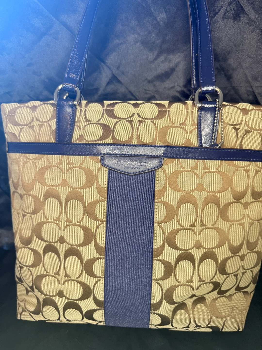Vintage coach - photo 2