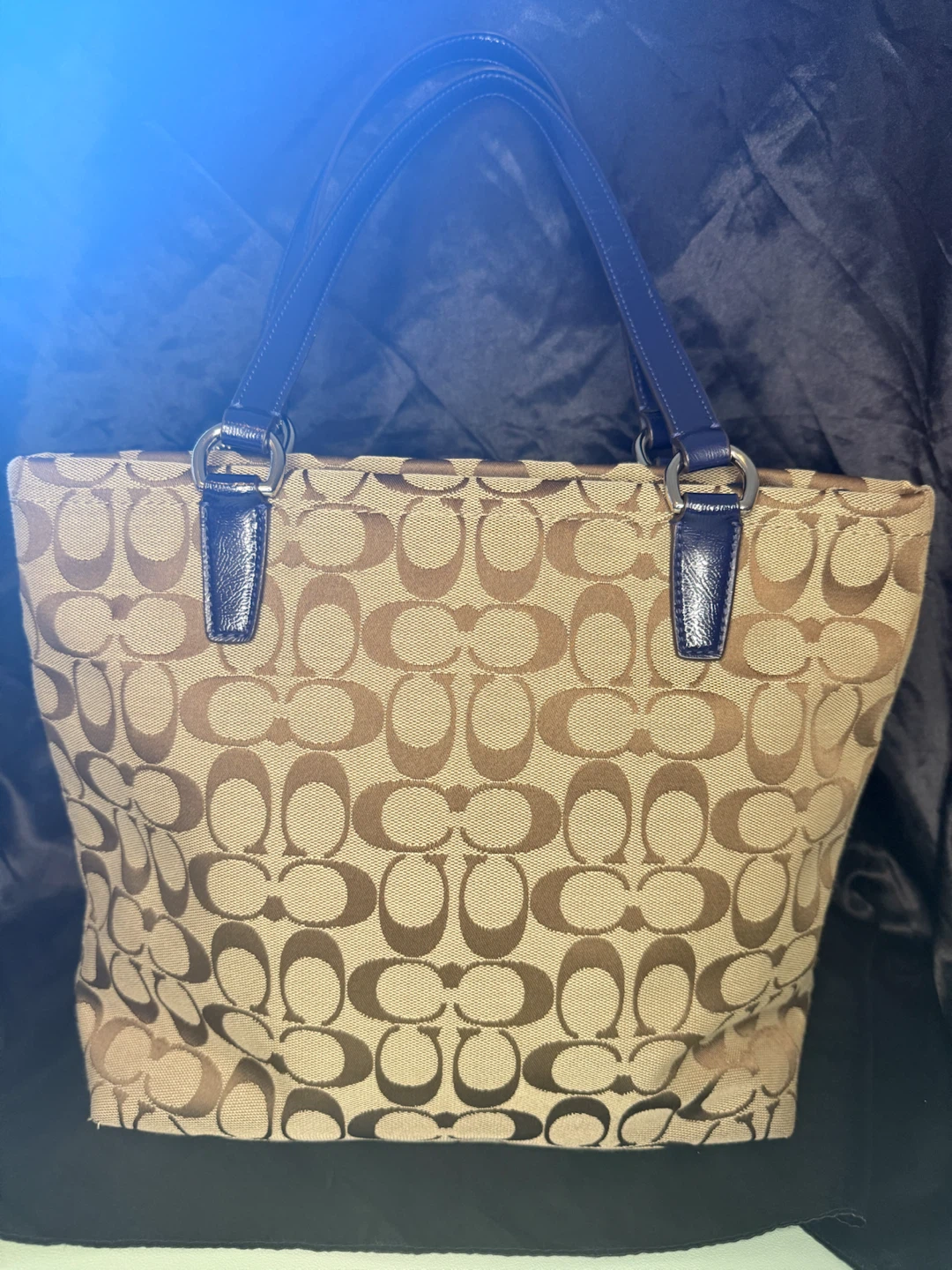 Vintage coach - photo 3