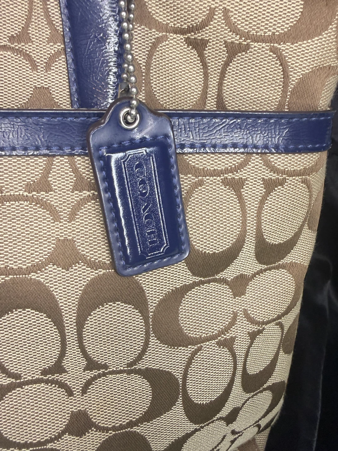 Vintage coach - photo 4