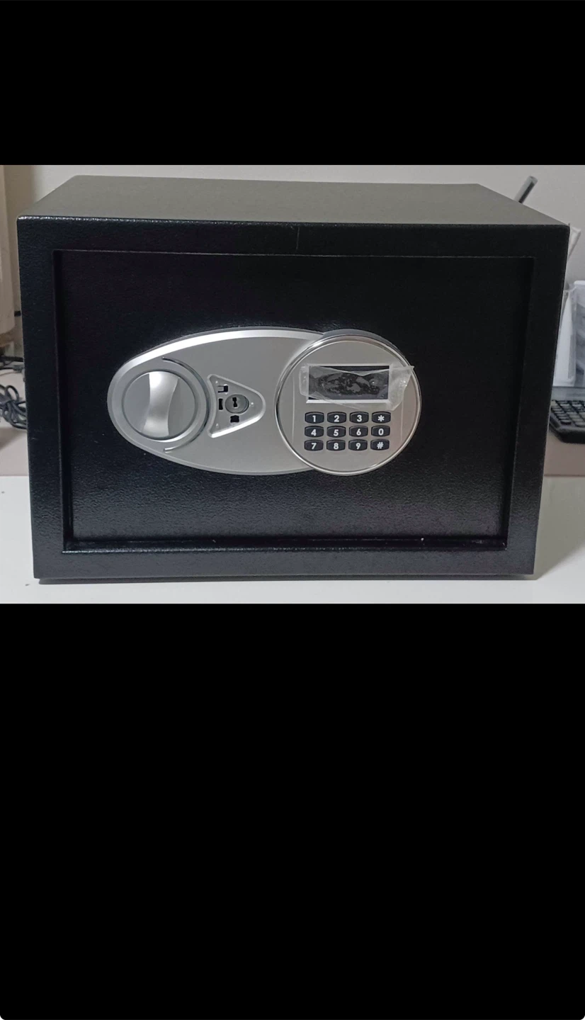 Black Digital Security Safe