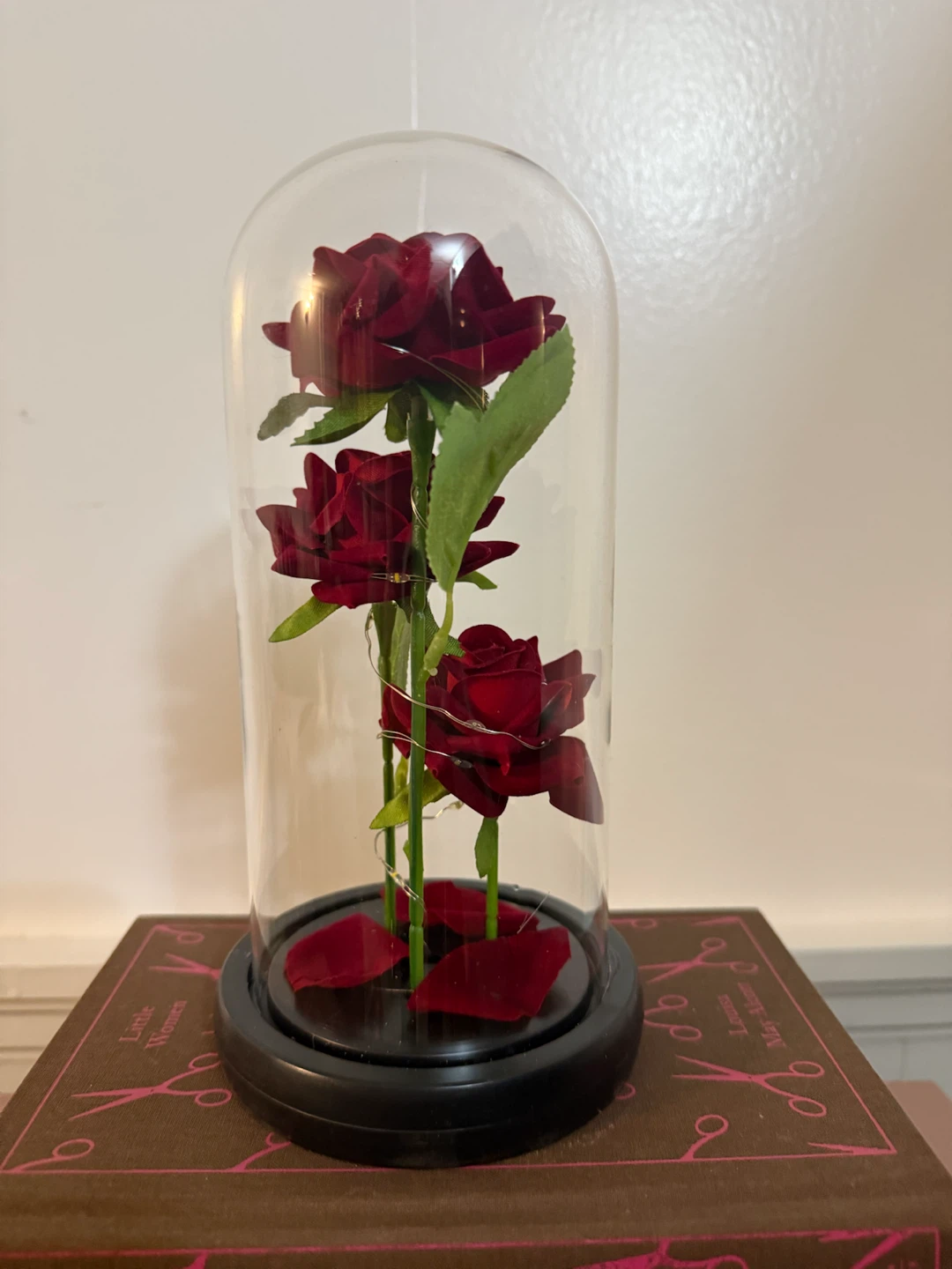 ght Up Red Rose in Glass Dome Gift Boxall):  - Brand New - photo 3