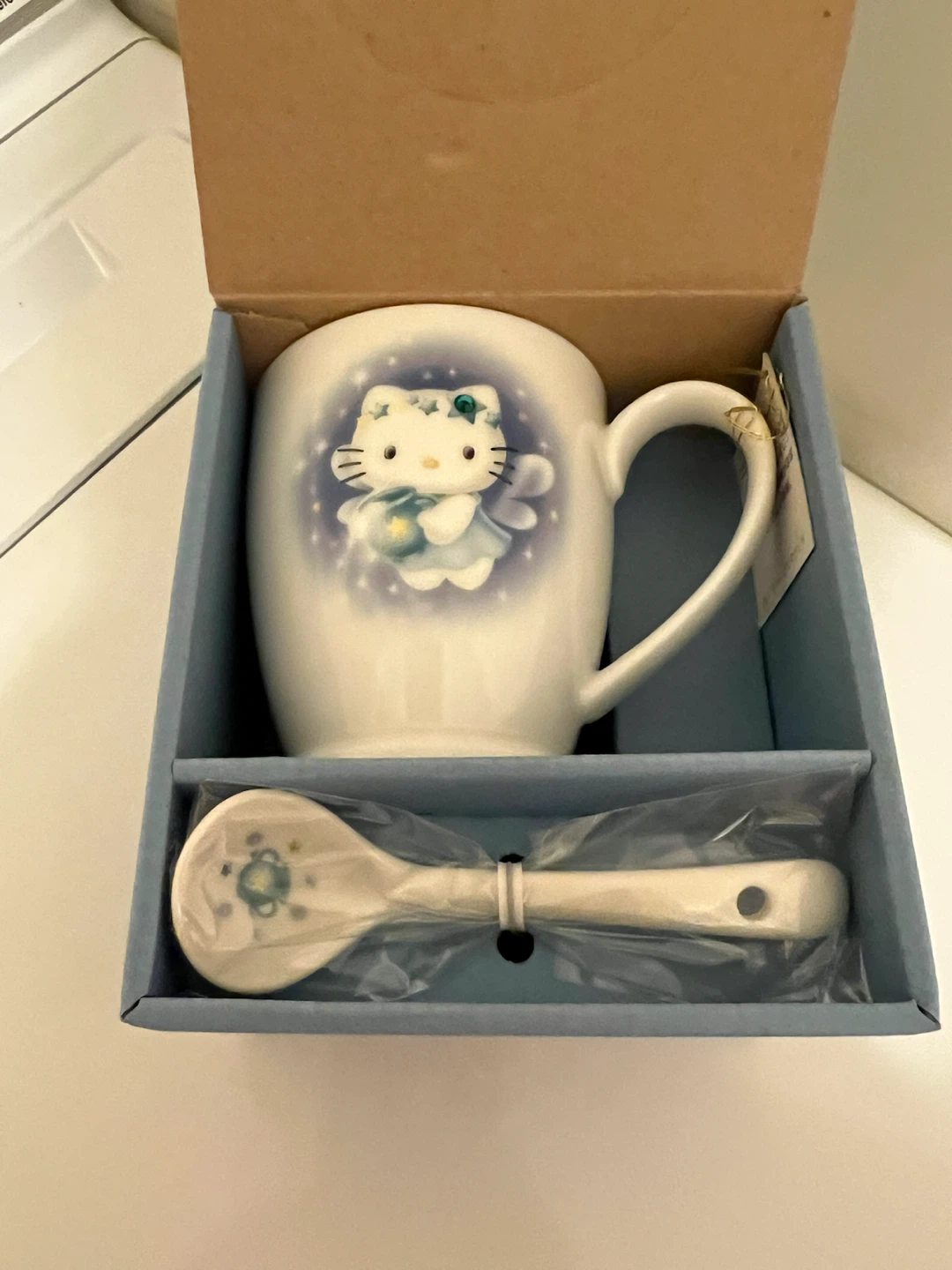 Sanrio Hello Kitty Aquarius Zodiac Mug and Spoon Set
