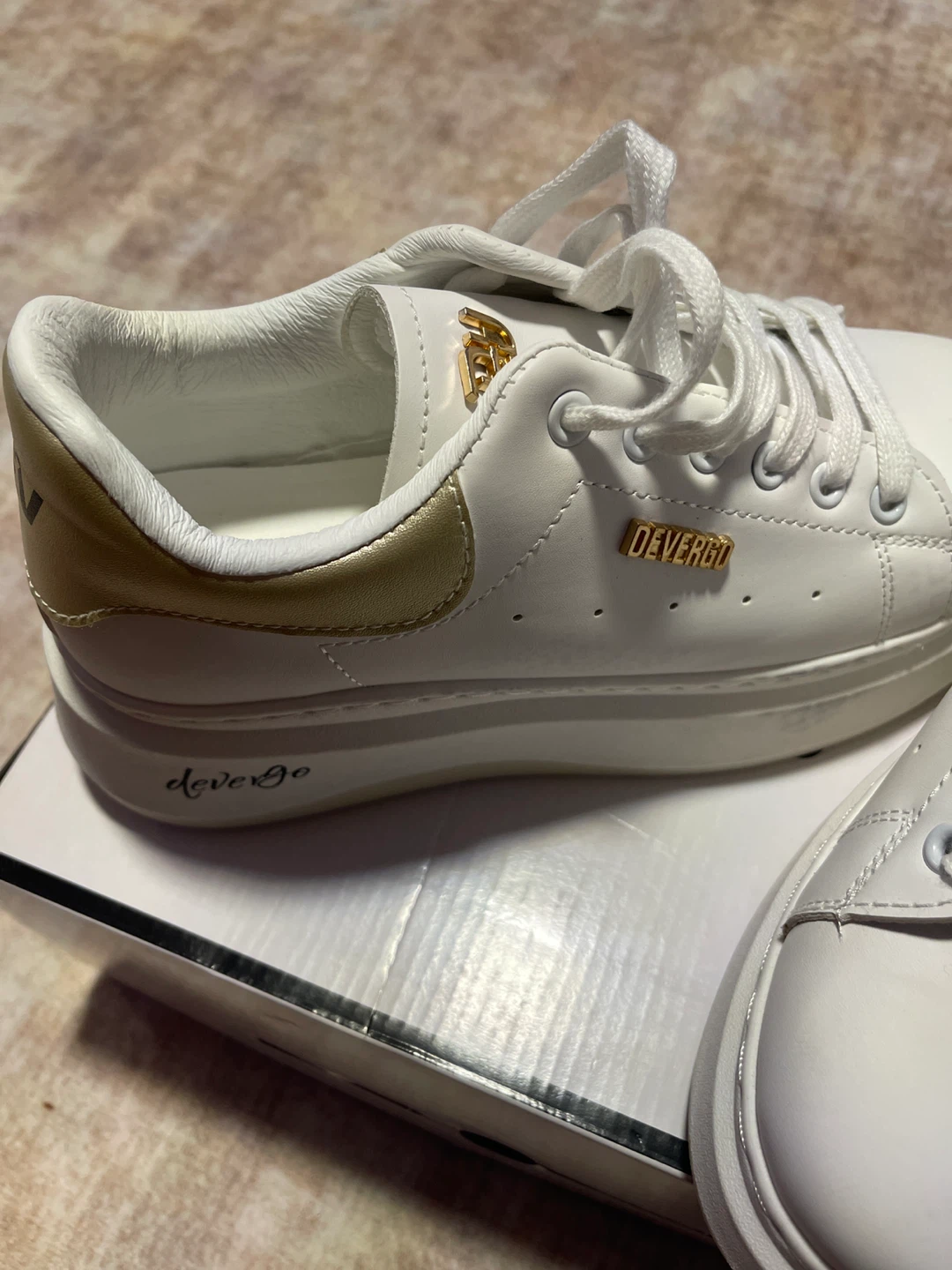 Devergo white and gold sneakers - photo 2
