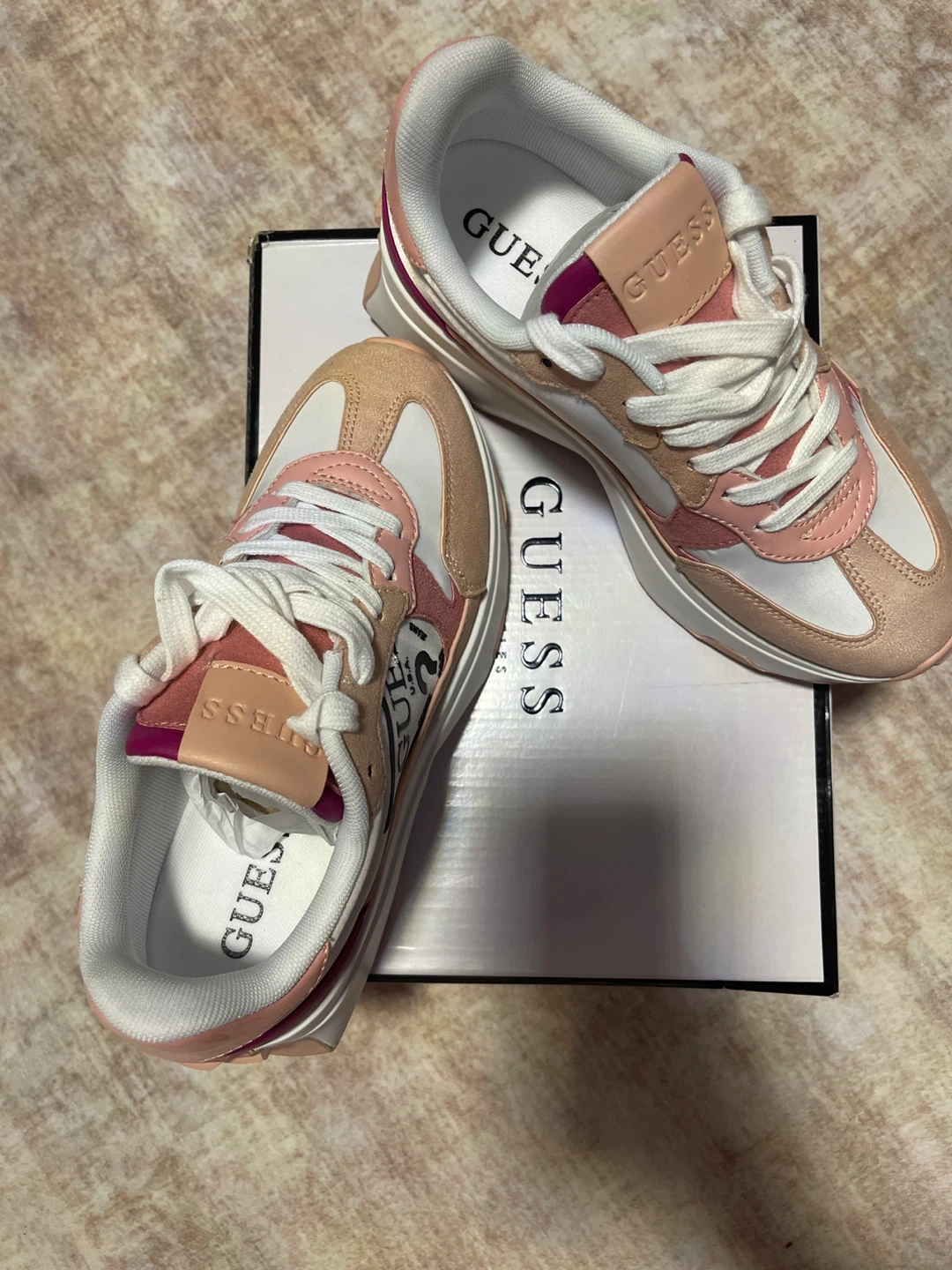Guess platform sneakers in pink and white - photo 2