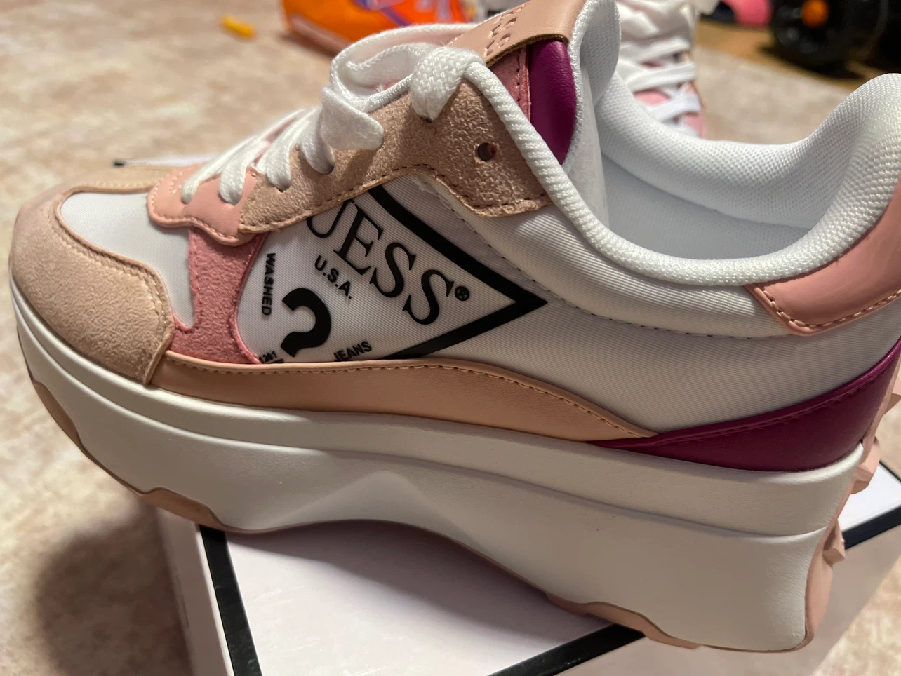 Guess platform sneakers in pink and white - photo 3