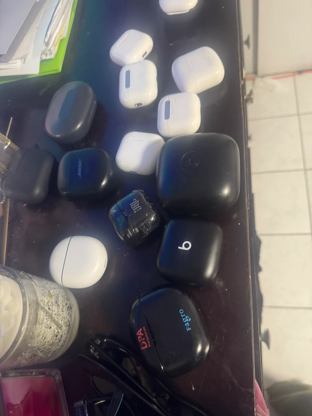 Auriculares como nuevos difrentes  marcas y precios