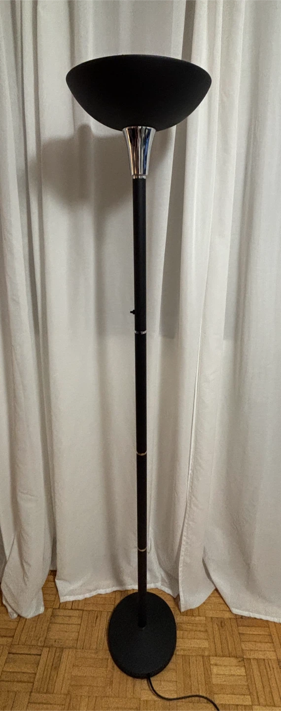 Black Floor Lamp