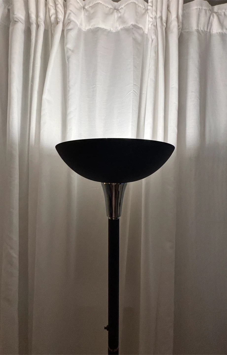 Black Floor Lamp - photo 2