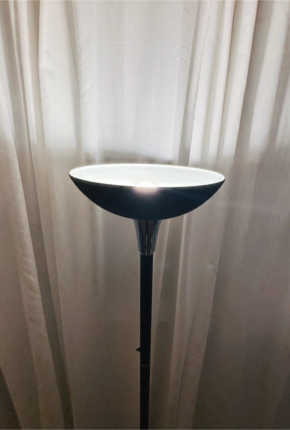 Black Floor Lamp - photo 3