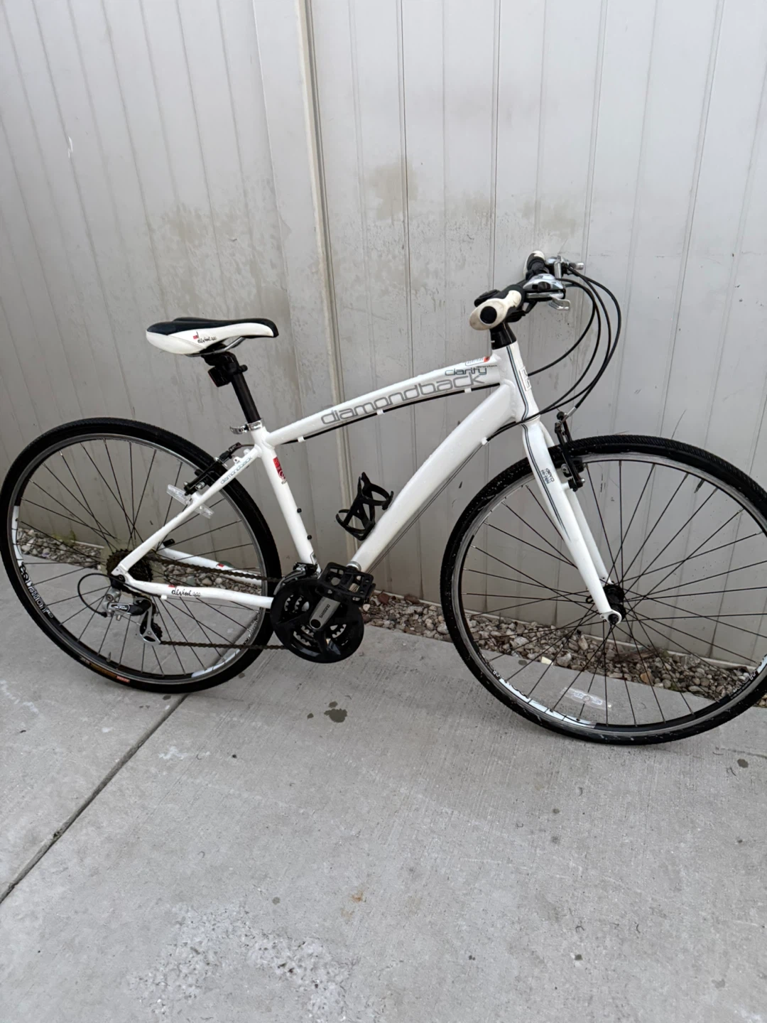 Diamondback Clarity Hybrid Bicycle - photo 2