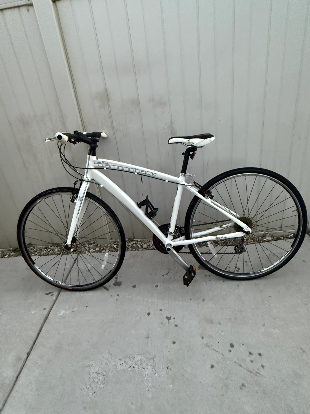 Diamondback Clarity Hybrid Bicycle - photo 5